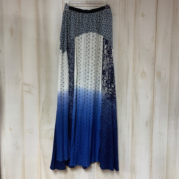 gimmicks by BKE Dresses & Skirts - Gimmicks by BKE Boho Blue White Maxi Lace Skirt XS